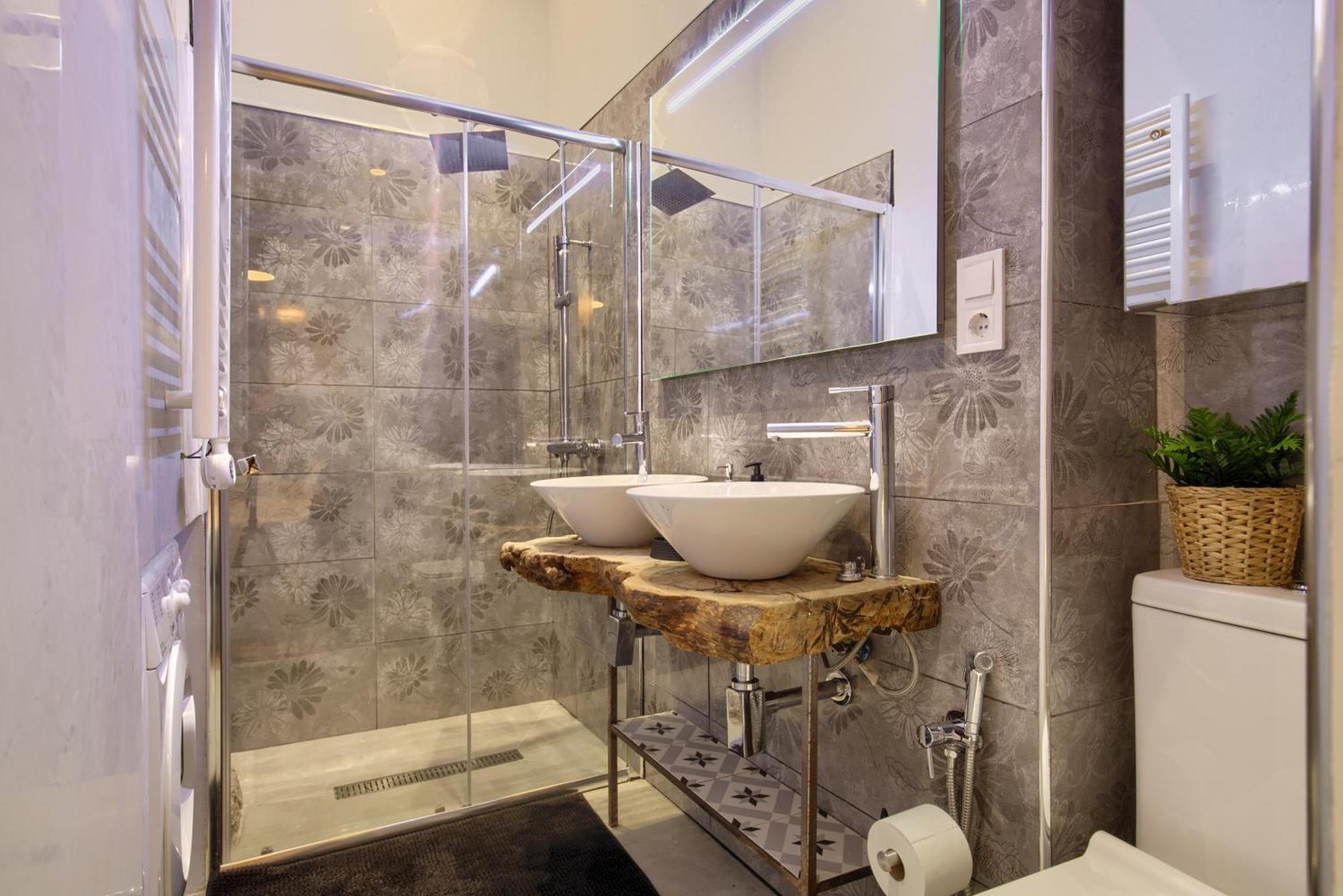 Espectaculares Apartamentos Centro Madrid Eksteriør billede
